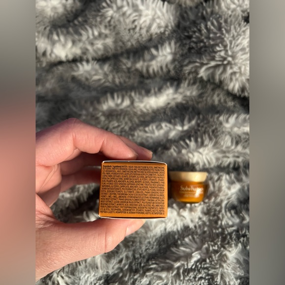 Sulwhasoo Concentrated Ginseng Renewing Cream (0.16floz) - Picture 6 of 8